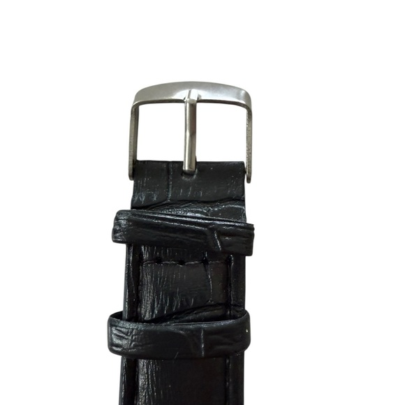 Classic Goldtone Square Quartz Watch Leather Strap - Picture 3 of 6